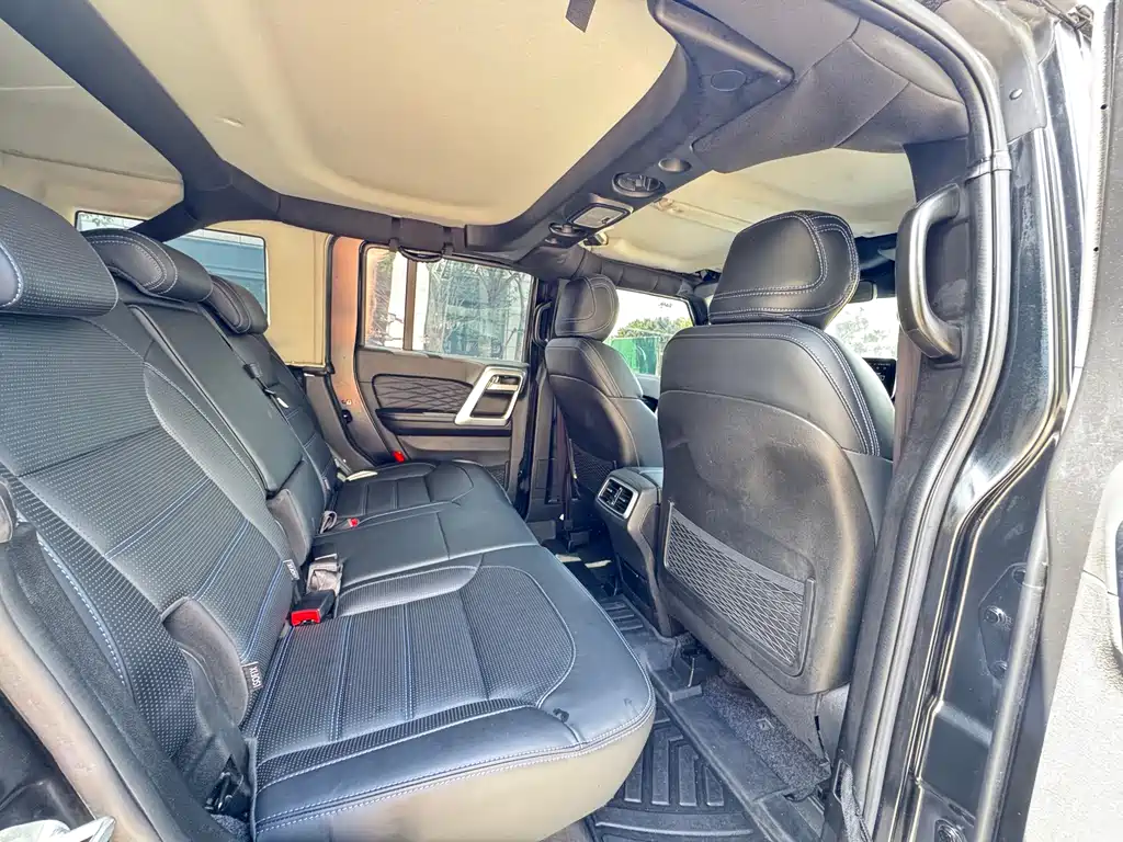 BAIC BJ40 2.0 D Auto 4 WD Blade Hero Swordsman