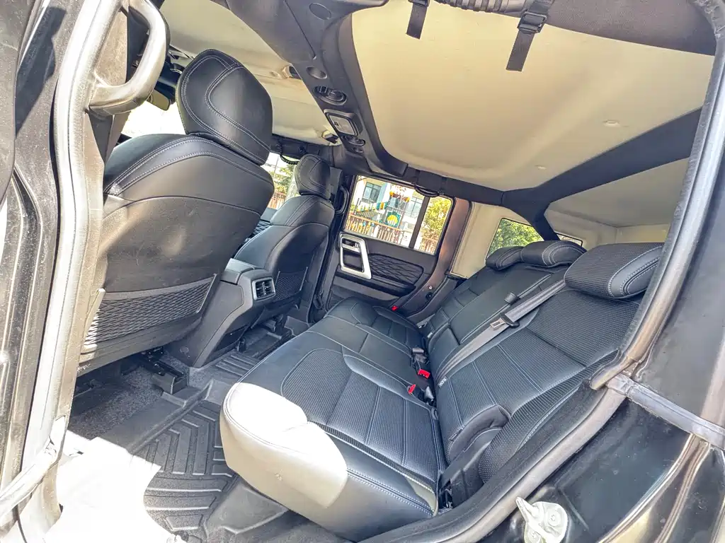 BAIC BJ40 2.0 D Auto 4 WD Blade Hero Swordsman