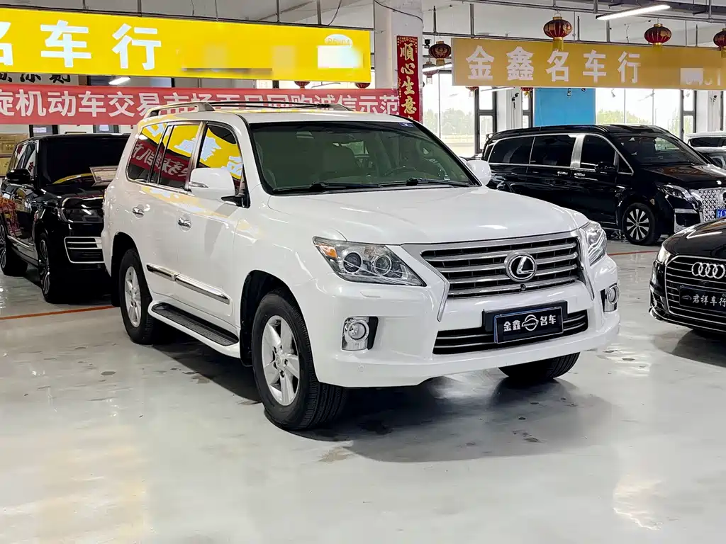 Lexus LX 570