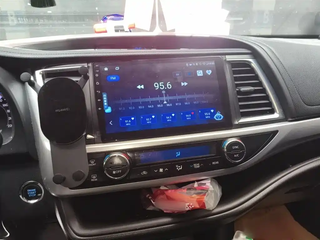 Highlander 2.0 T 4 WD Luxury 7-seat