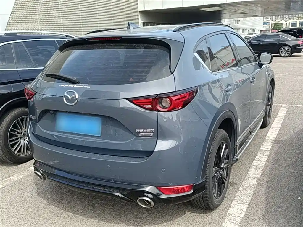 Mazda CX-5 2.5 L Auto 2 WD Black Knight