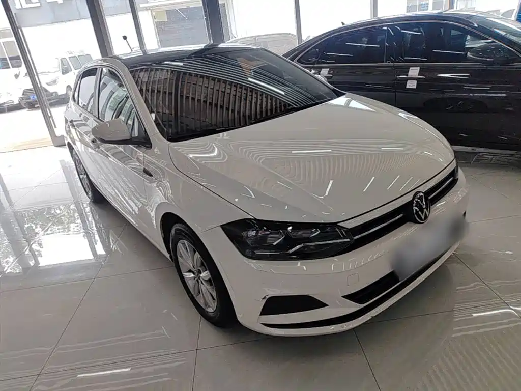 Polo Plus 1.5 L Auto Colorful Tech