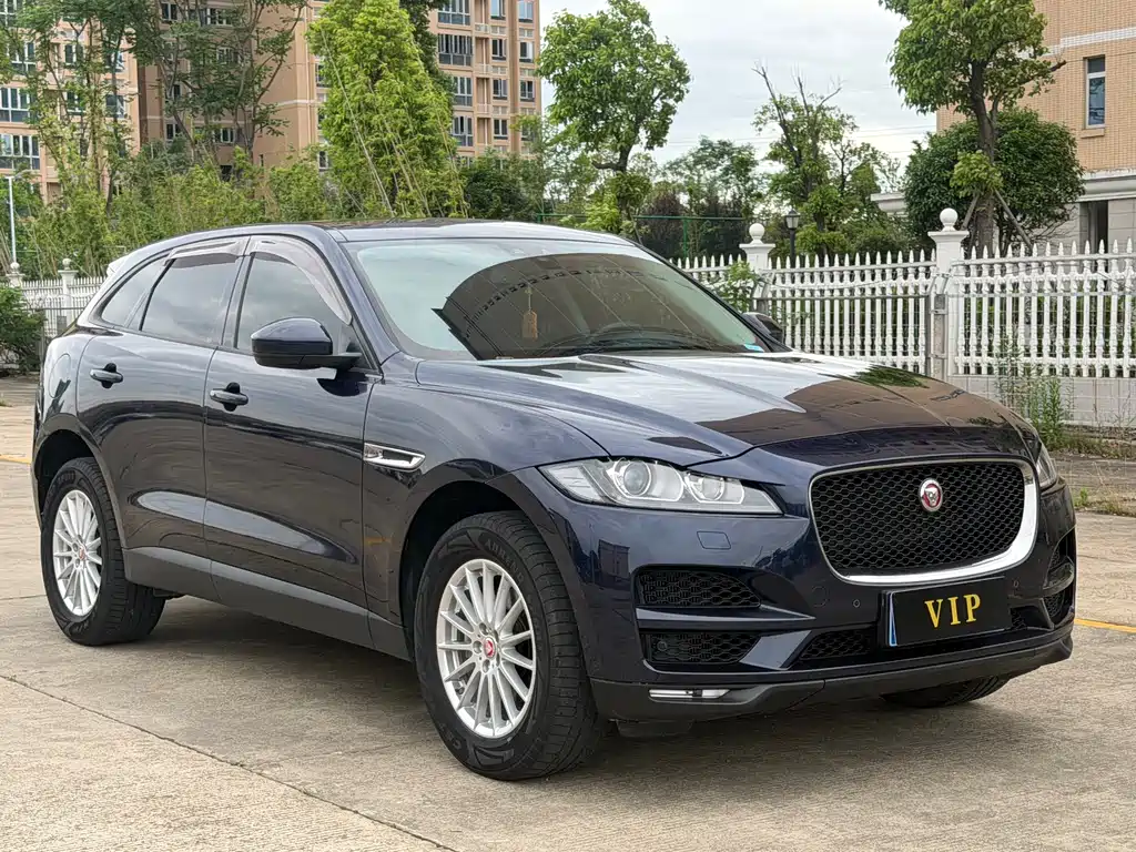 Jaguar F-PACE 2.0 T 2 WD Urban Premium