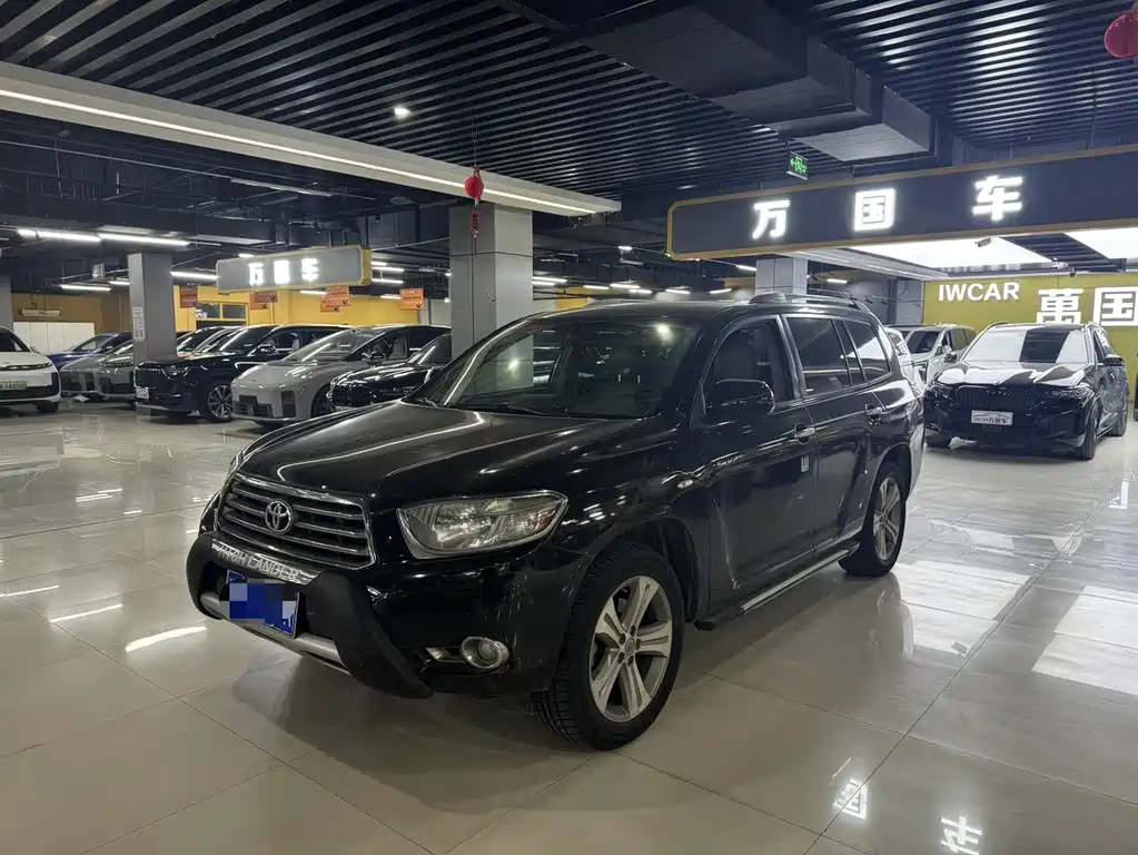 Highlander 2.7 L 2 WD 7-seat Luxury