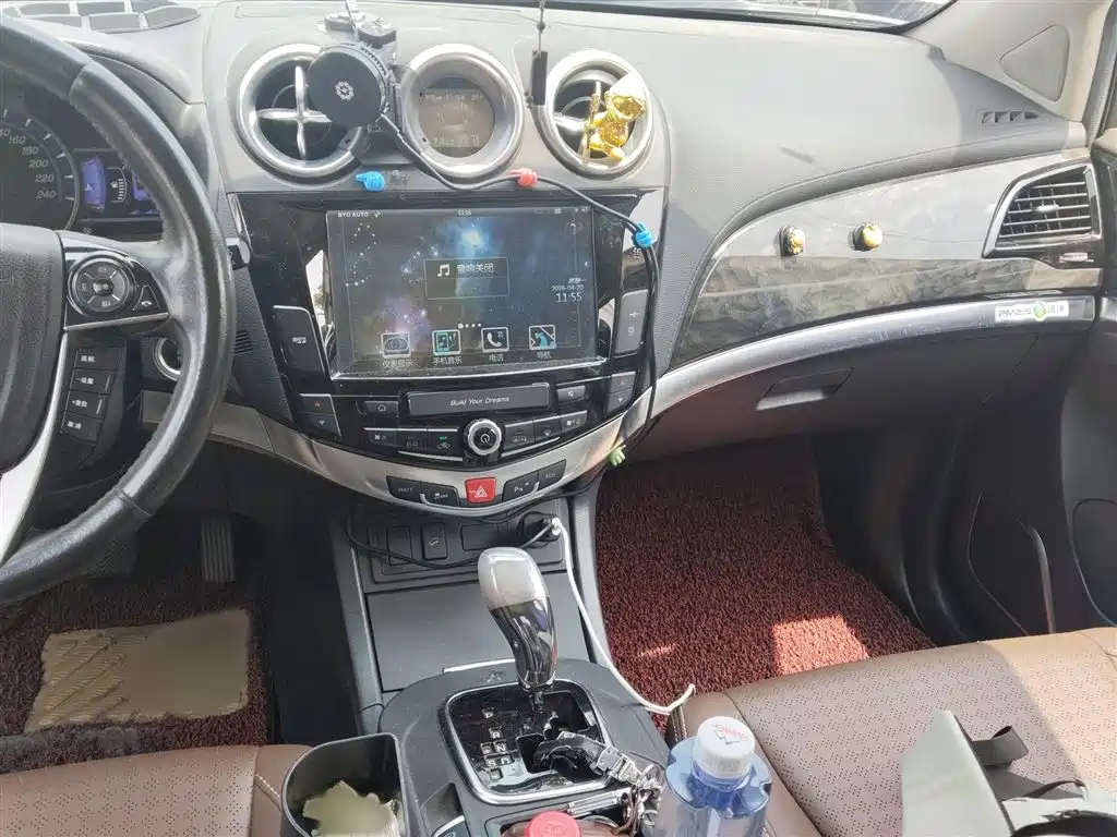 BYD S7 2.0 T Auto Distinguished Plus