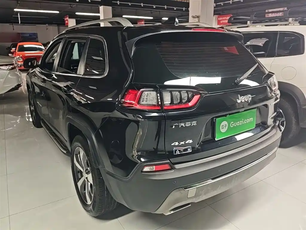 Cherokee 自由光 2019款 2.0 T 四驱探享版 国V