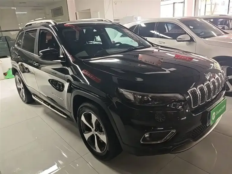 Jeep Cherokee 自由光 2019款 2.0 T 四驱探享版 国V