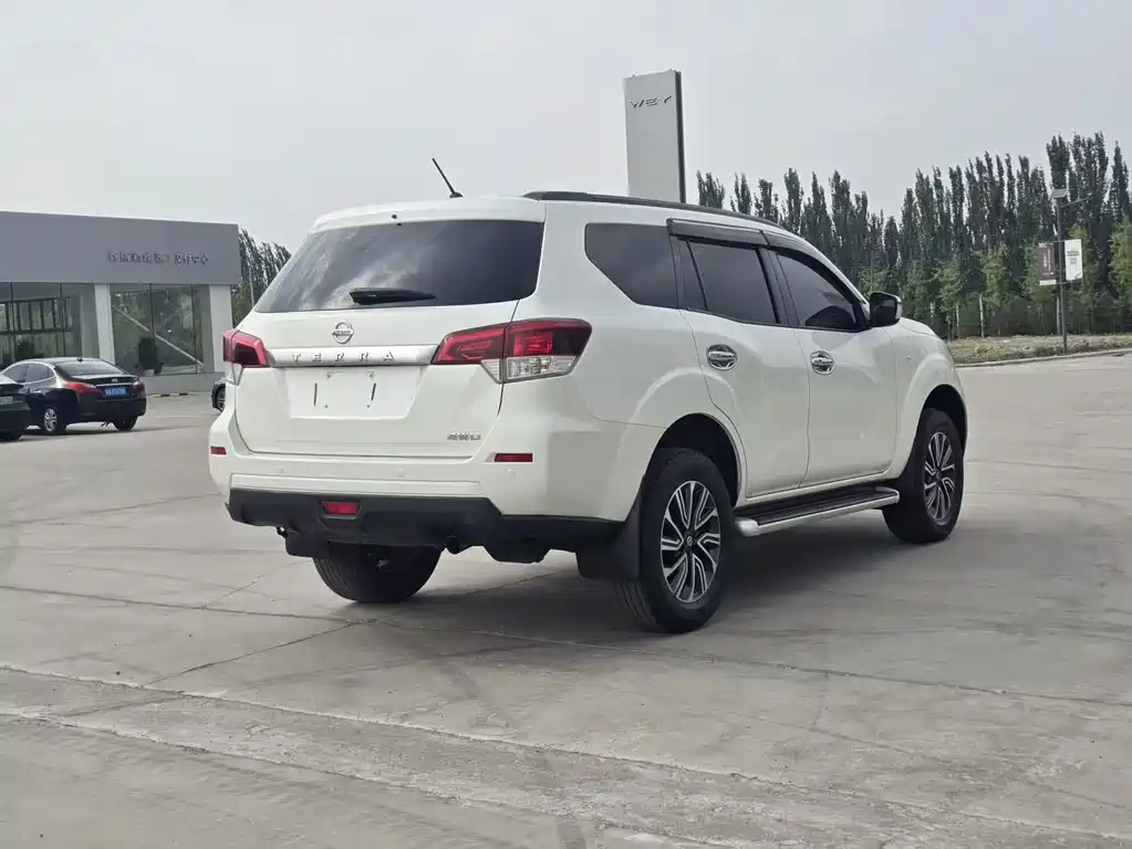 Terra 2.5 L XL Upper 4 WD Auto 4 WD Luxury