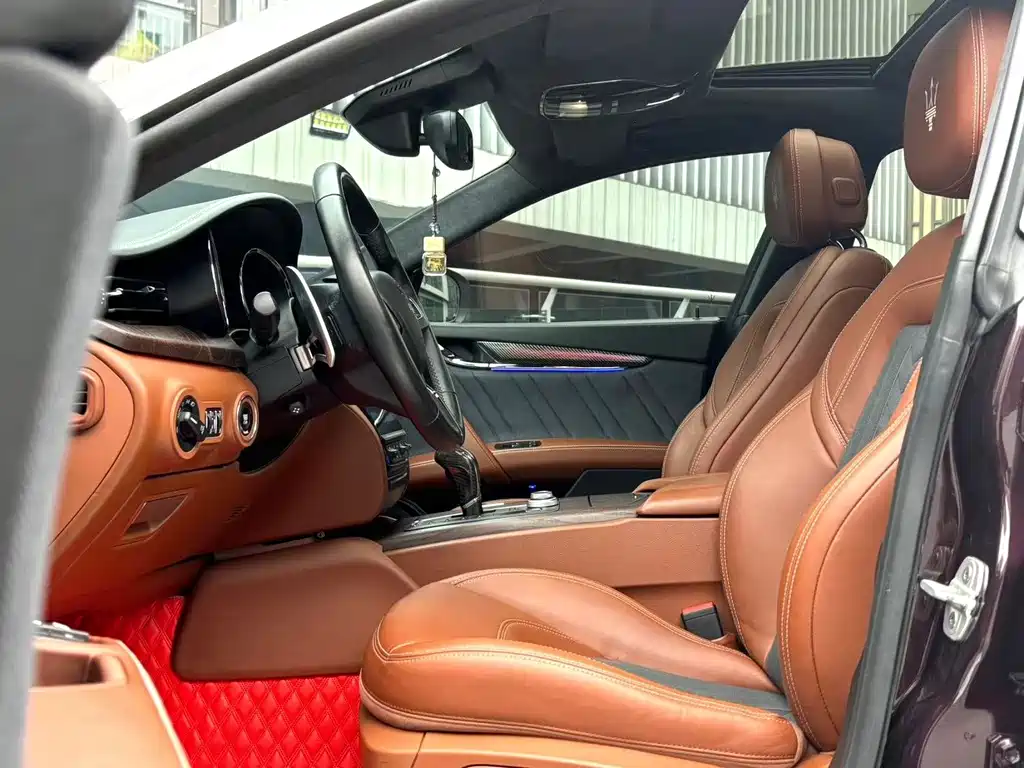 Quattroporte 3.0 T Standard
