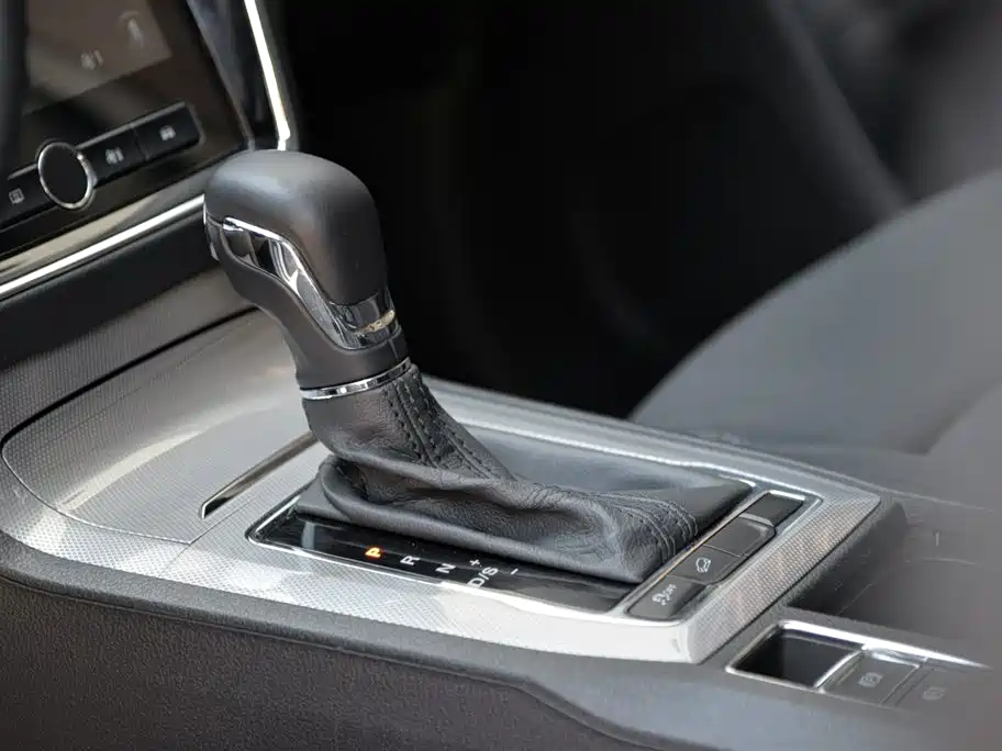 Roewe RX5 20 T Auto 4 G Connected Transcend