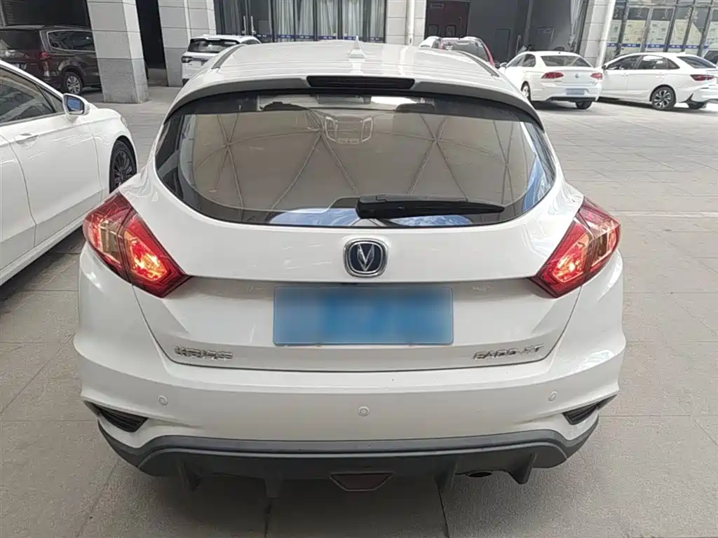 Eado XT 1.6 L Manual Handsome Cool