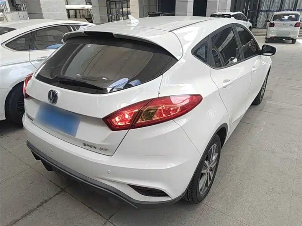 Eado XT 1.6 L Manual Handsome Cool