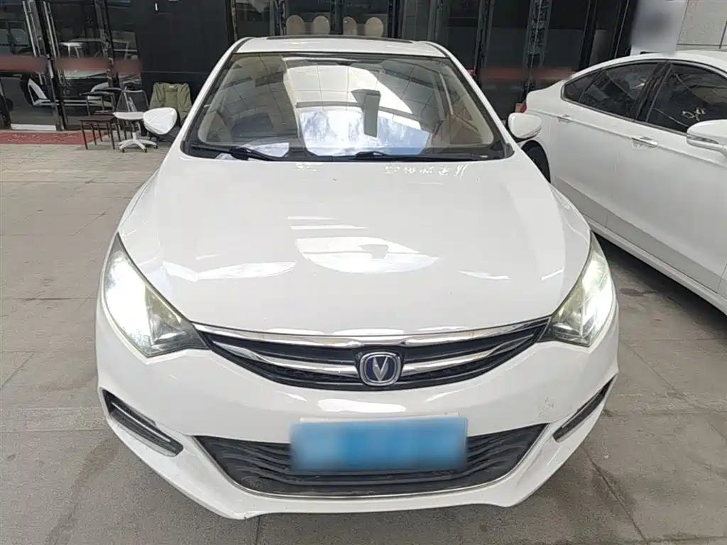 Eado XT 1.6 L Manual Handsome Cool