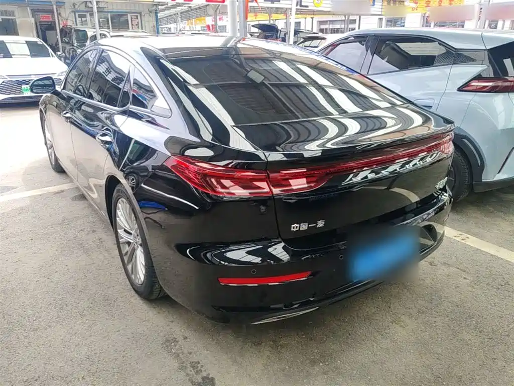 Besturn B70 4 th Gen 2.0 T Leading Royal