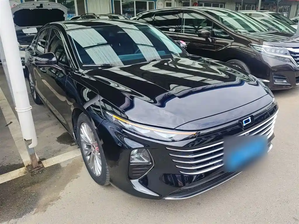 Besturn B70 4 th Gen 2.0 T Leading Royal
