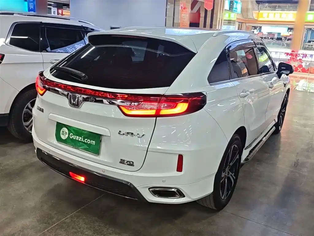 Honda UR-V 370 TURBO 2 WD Distinguished CN-V