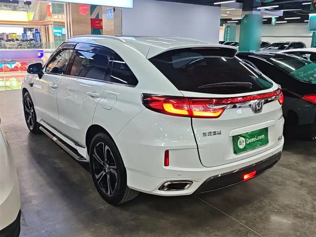 Honda UR-V 370 TURBO 2 WD Distinguished CN-V
