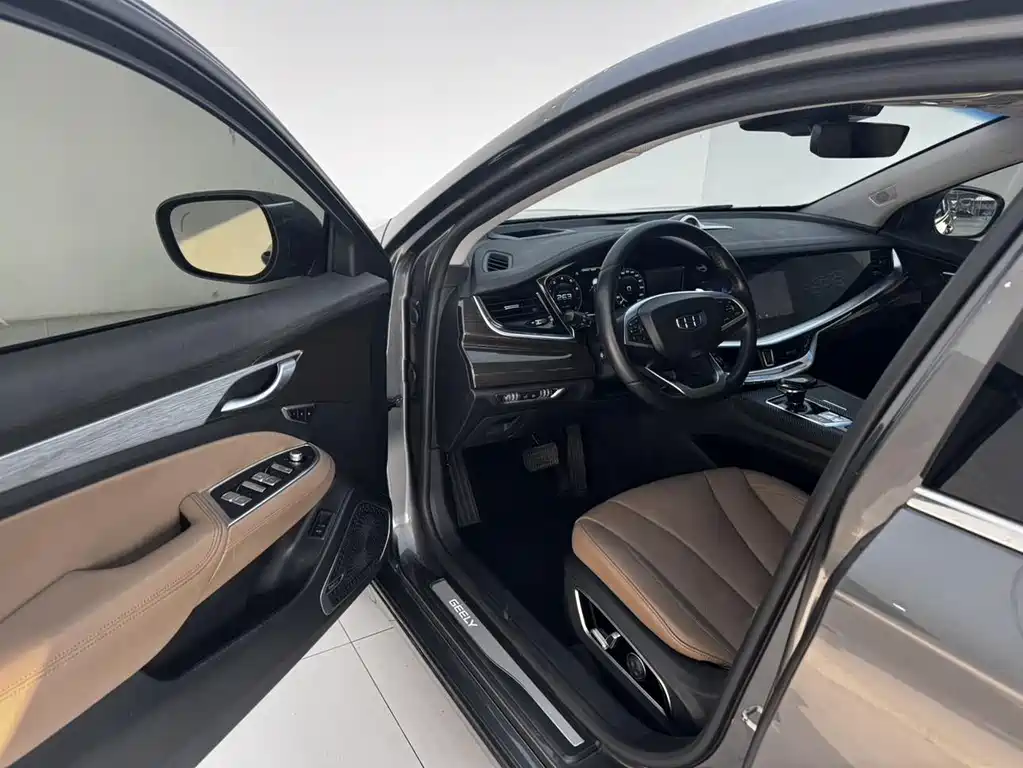 Borui 博瑞 2018款 1.5 T MHEV 耀尊版