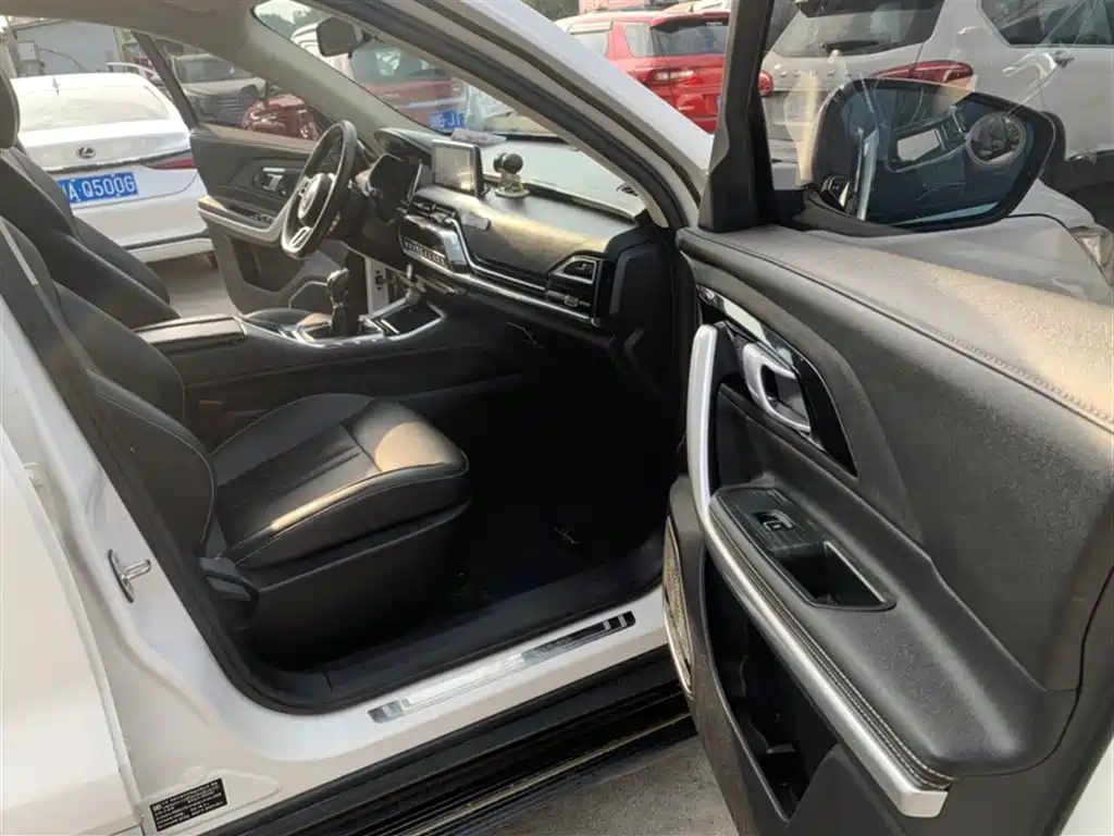 Zotye T500 众泰T500 2018款 1.5 T 手动尊享型