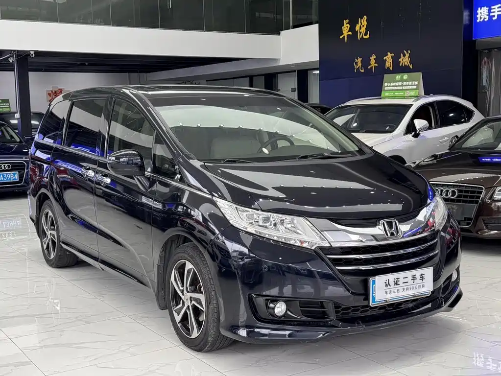 Odyssey Facelift 2.4 L Smart Enjoyment