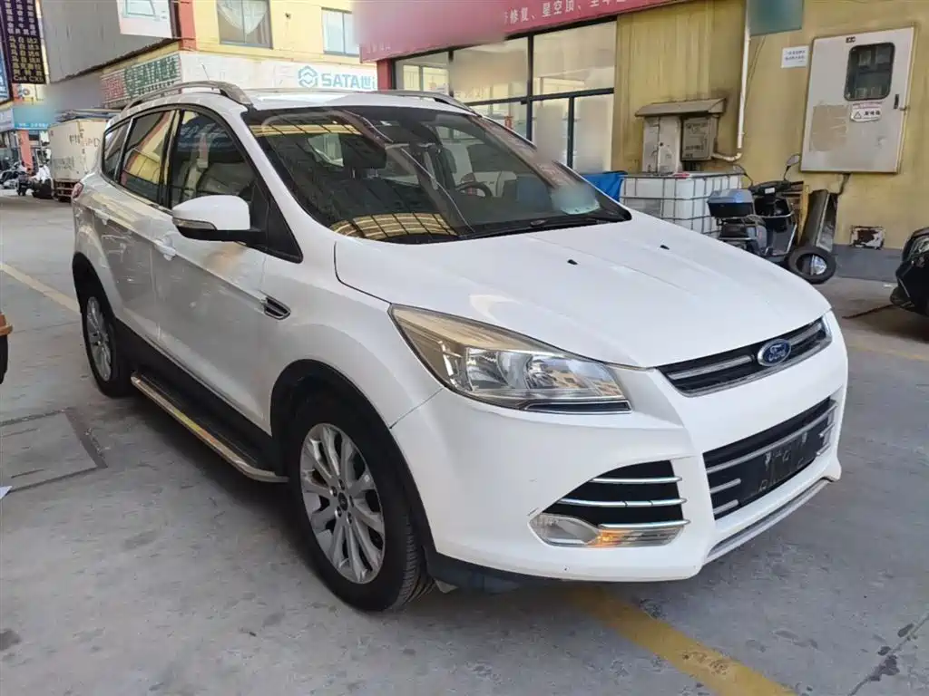 Kuga 1.5 L GTDi 2 WD Style