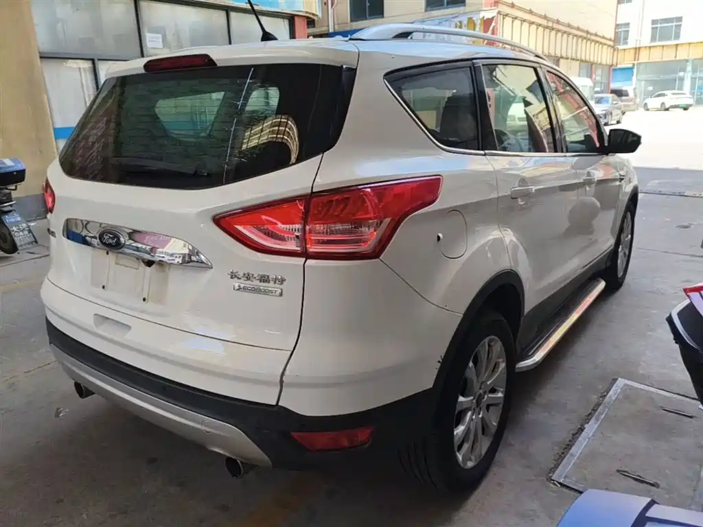 Kuga 1.5 L GTDi 2 WD Style