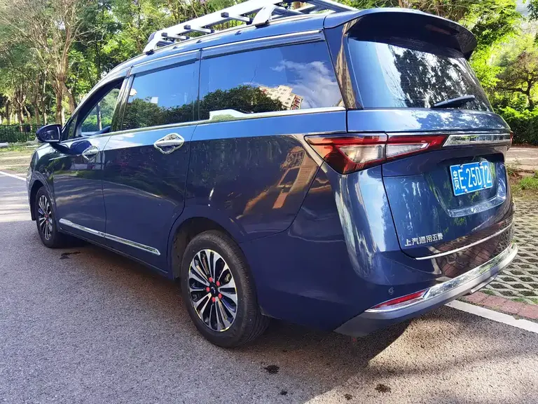 Wuling Jiachen 1.5 T CVT Premium Flagship