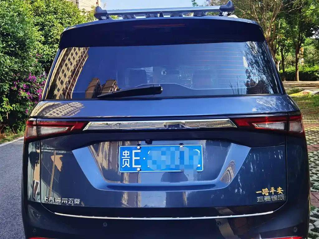 Wuling Jiachen 1.5 T CVT Premium Flagship
