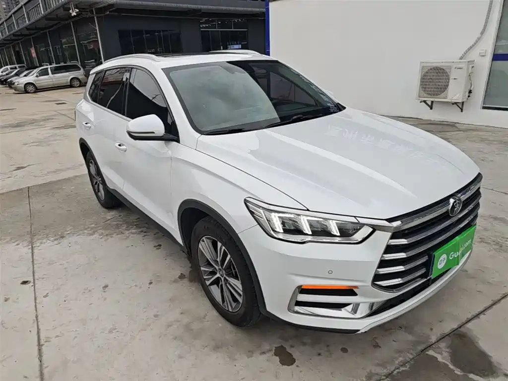 Song Pro 1.5 T Auto Luxury