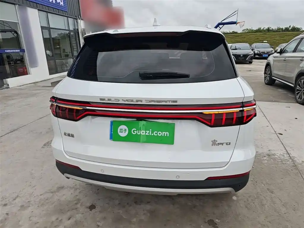 Song Pro 1.5 T Auto Luxury