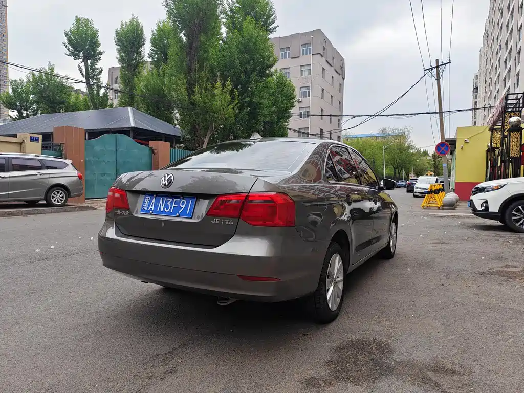 Jetta 捷达 2013款 1.4 L 手动舒适型