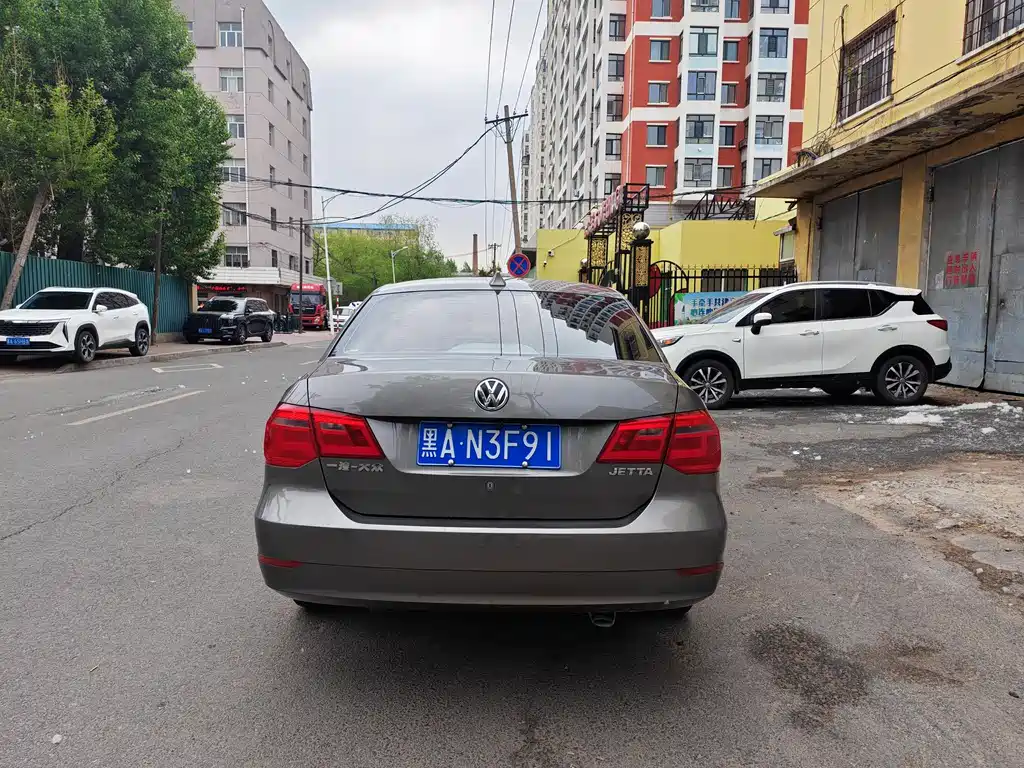 Jetta 捷达 2013款 1.4 L 手动舒适型