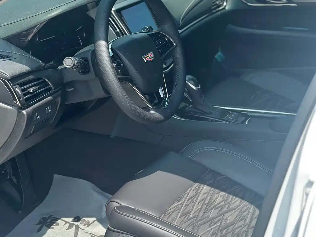 Cadillac ATS-L 28 T Tech