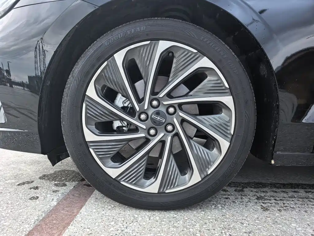 Lincoln Z 2.0 T 2 WD Comfort Supreme Hybrid