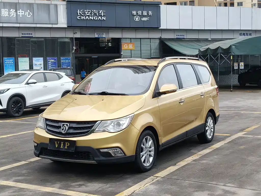Baojun 730 1.5 L Manual Comfort 7-seat