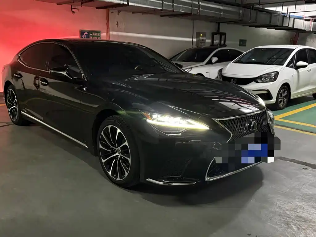 Lexus LS 500 h Executive