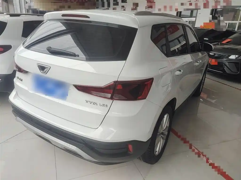 Jetta VS5 280 TSI Auto Progressive