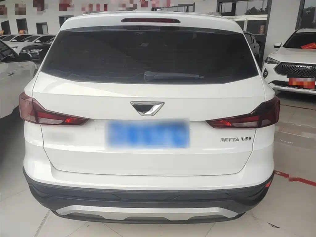 Jetta VS5 280 TSI Auto Progressive