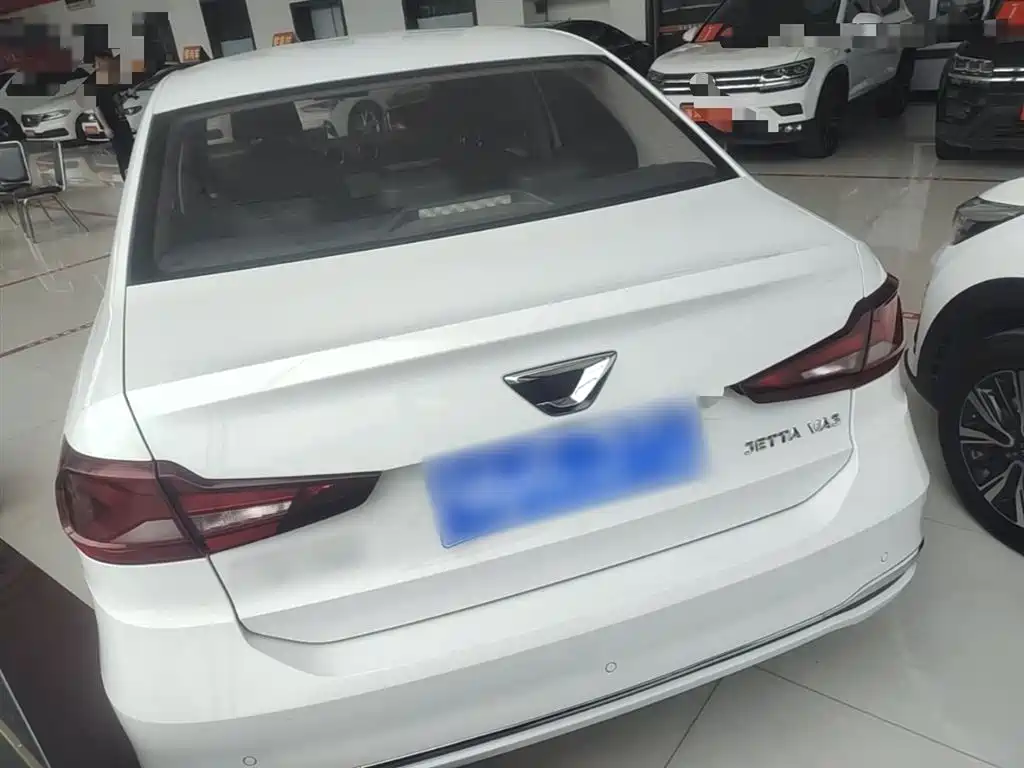 Jetta VA3 1.5 L Auto Joy