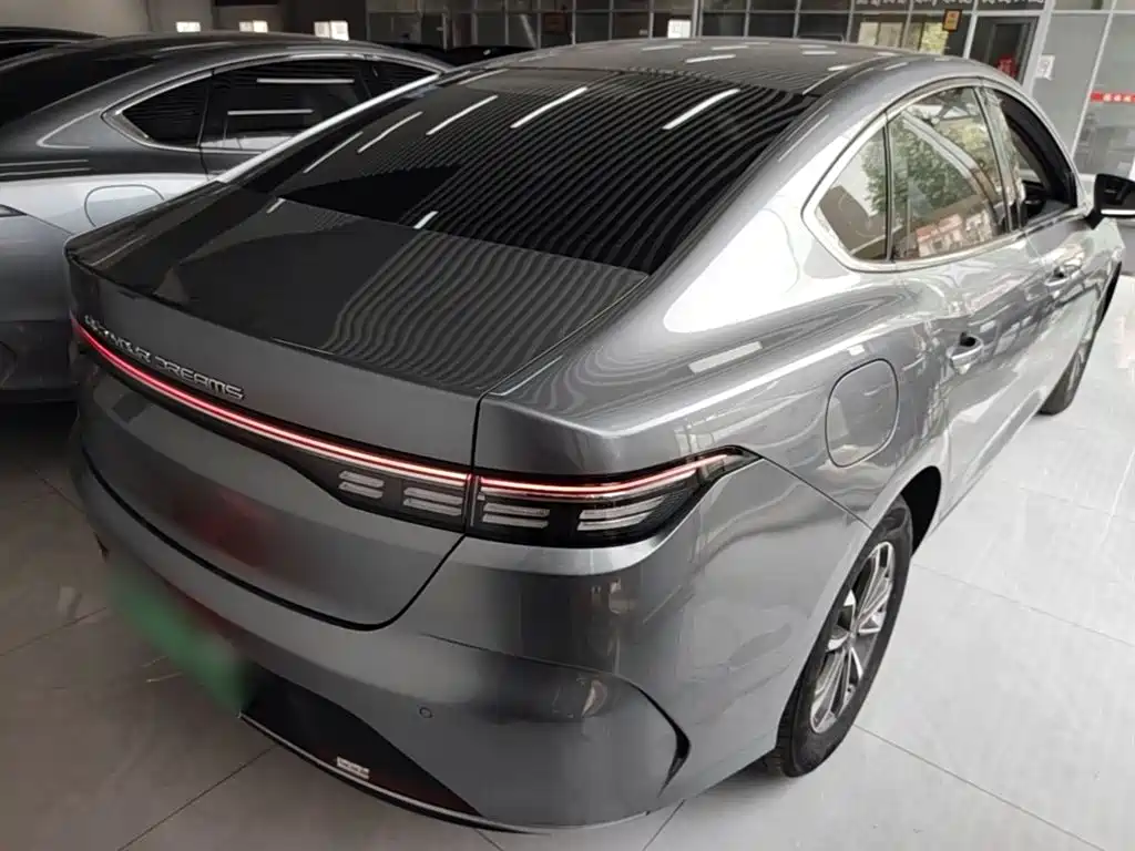 Destroyer 05 Glory DM-i 55 KM Luxury