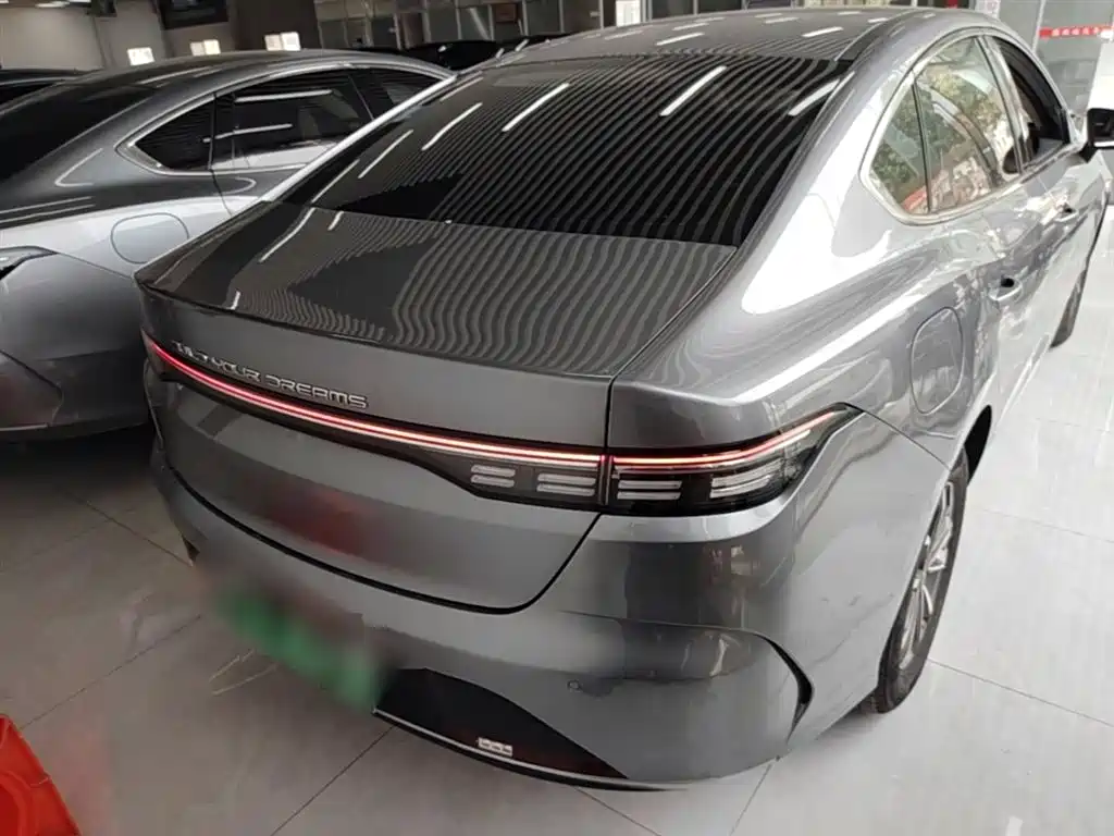 Destroyer 05 Glory DM-i 55 KM Luxury