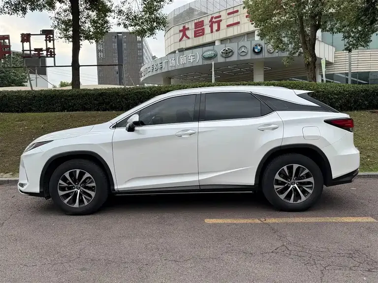 Lexus RX Facelift 300 2 WD Elite