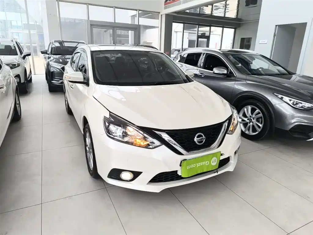 Sylphy 1.6 XV CVT Smart Enjoyment