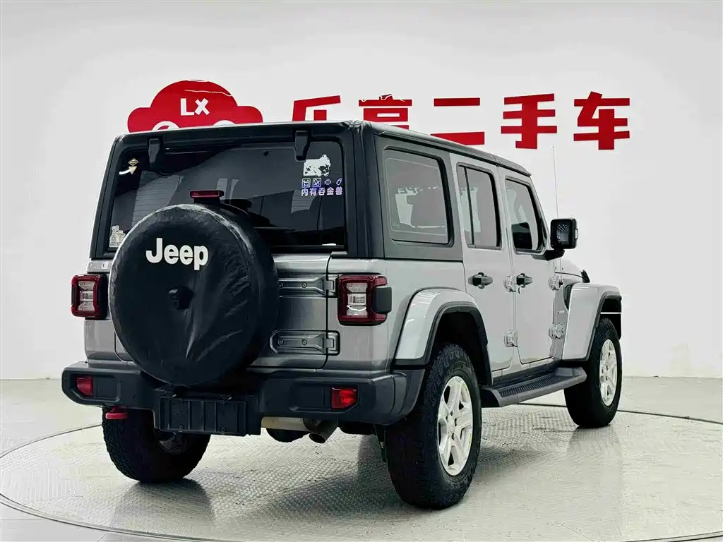 Wrangler 2.0 T Sahara 4-door CN-V