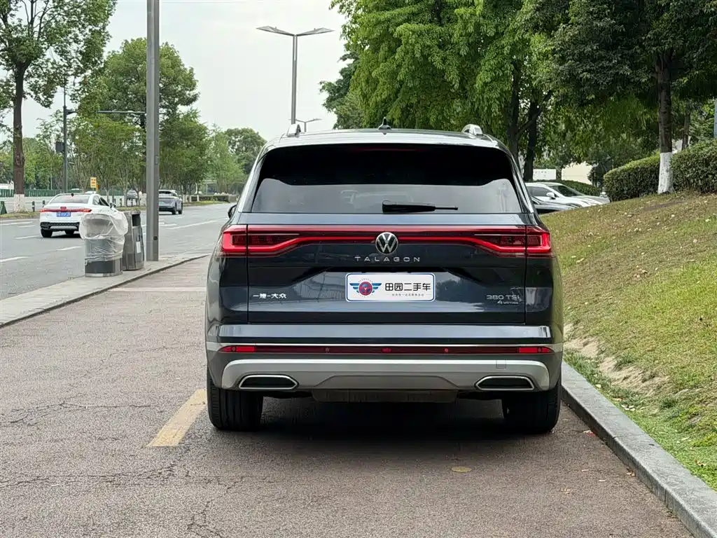Talagon 380 TSI 4 WD Luxury Premium Realm Pro Limited