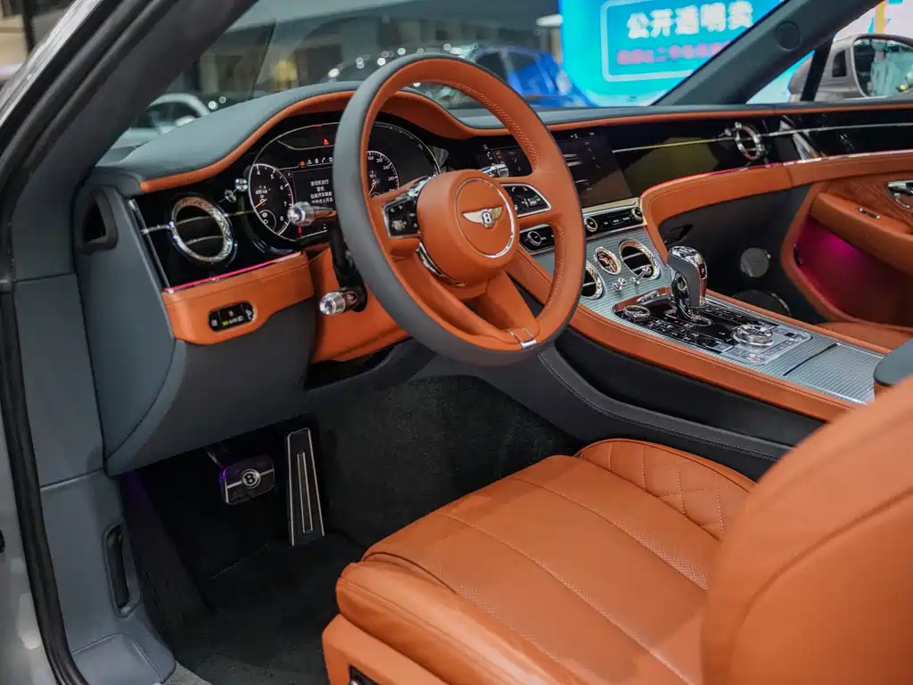 Continental GT 欧陆 2022款 6.0 T GT W12 Mulliner 敞篷版