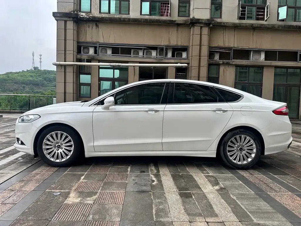 Mondeo 2.0 L GTDi200 Fashion