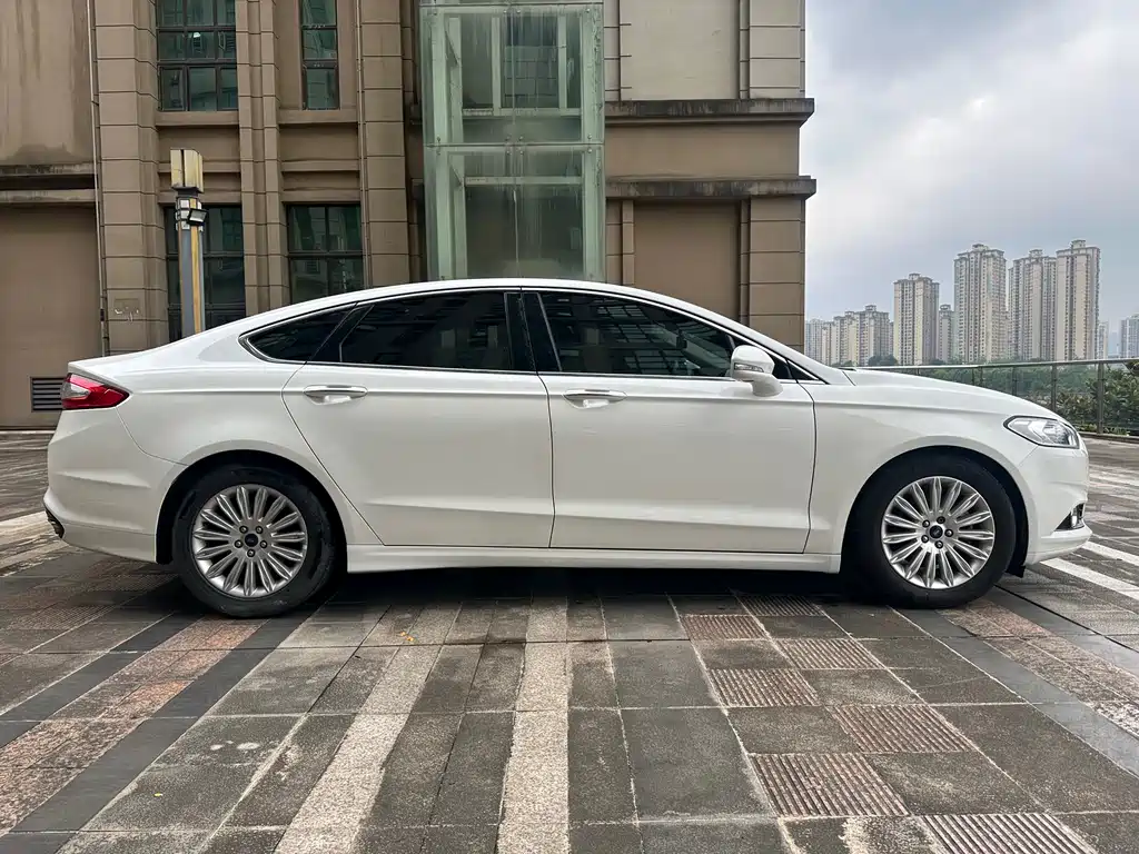Mondeo 2.0 L GTDi200 Fashion