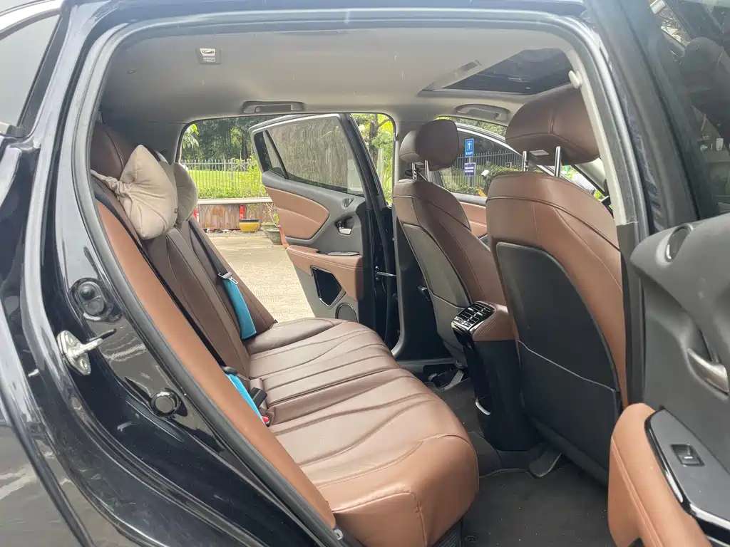 Acura CDX 讴歌CDX 2018款 2.0 L 两驱质享版Hybrid