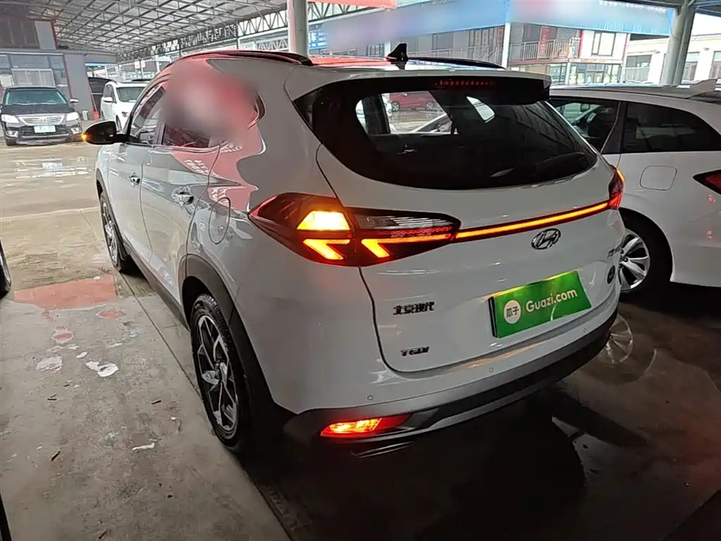 Tucson 280 TGDi 2 WD GLS Fashion CN-VI